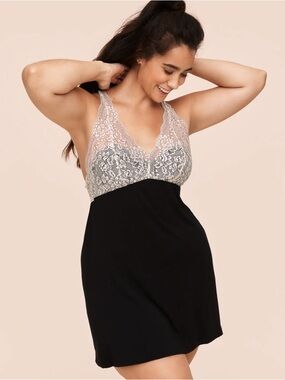 Adore Me Black and Ivory Lace Bodice Nightie Dress Size Large